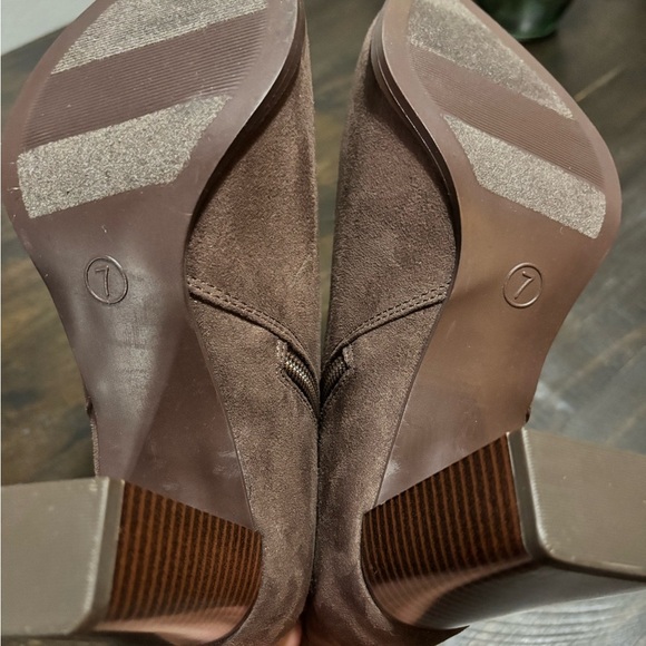 Target Brown Textile Upper Footwear - Picture 4 of 5